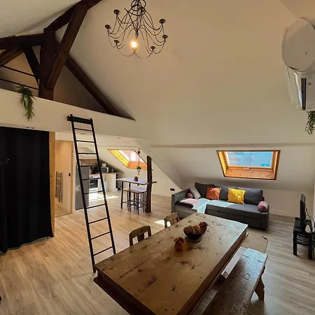 Cocon Sous Les Toits