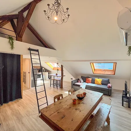 Cocon Sous Les Toits * Albertville